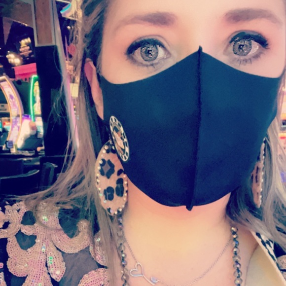 Meet your Posher, Shannon - Picture 7 of 8